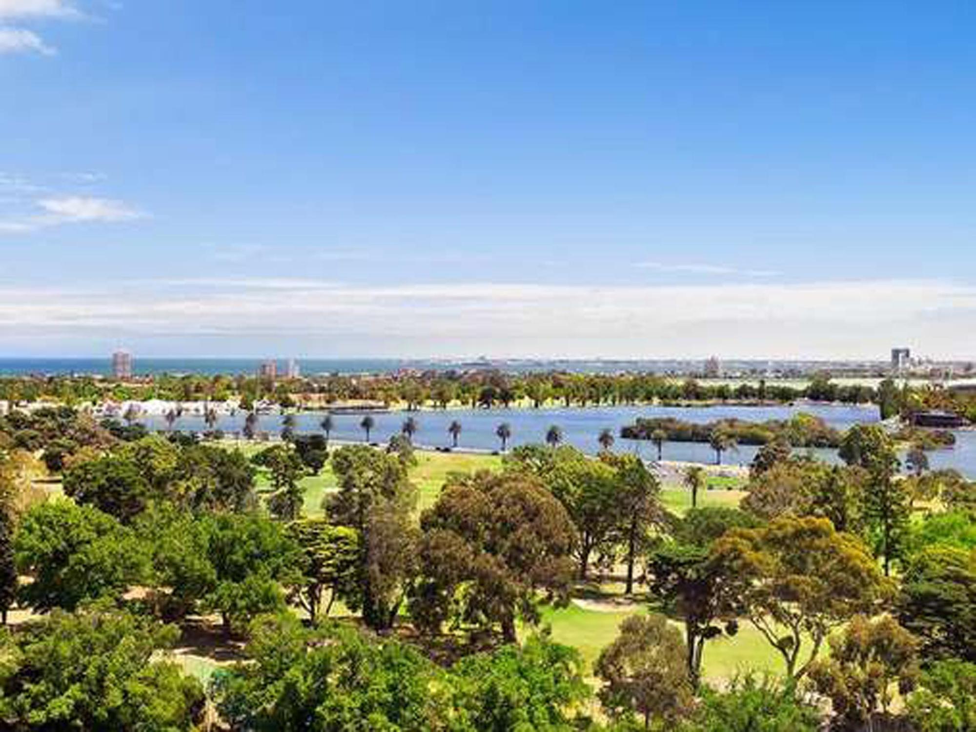 Wyndel Apartments - St Kilda Views ملبورن المظهر الخارجي الصورة