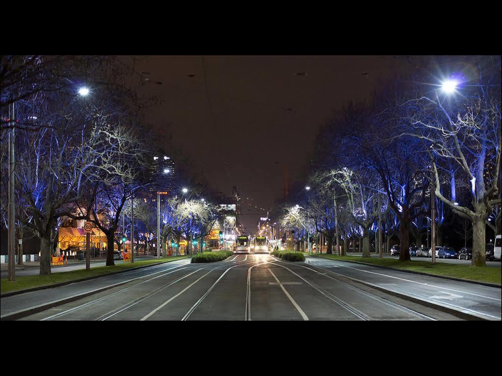 Wyndel Apartments - St Kilda Views ملبورن المظهر الخارجي الصورة