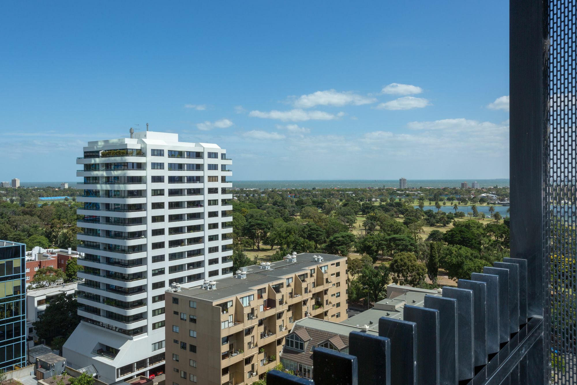 Wyndel Apartments - St Kilda Views ملبورن المظهر الخارجي الصورة